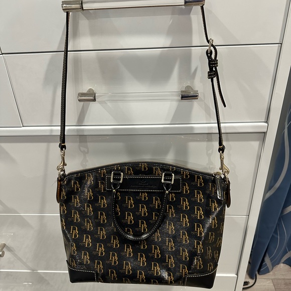 Dooney and Bourke satchel. - Picture 10 of 10